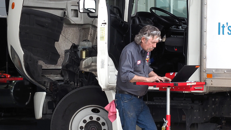 Fleet maintenance along with fuel cards can help fleets save on fuel. 